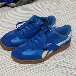 Reebok Men's Royal Blue and Cream Sneakers